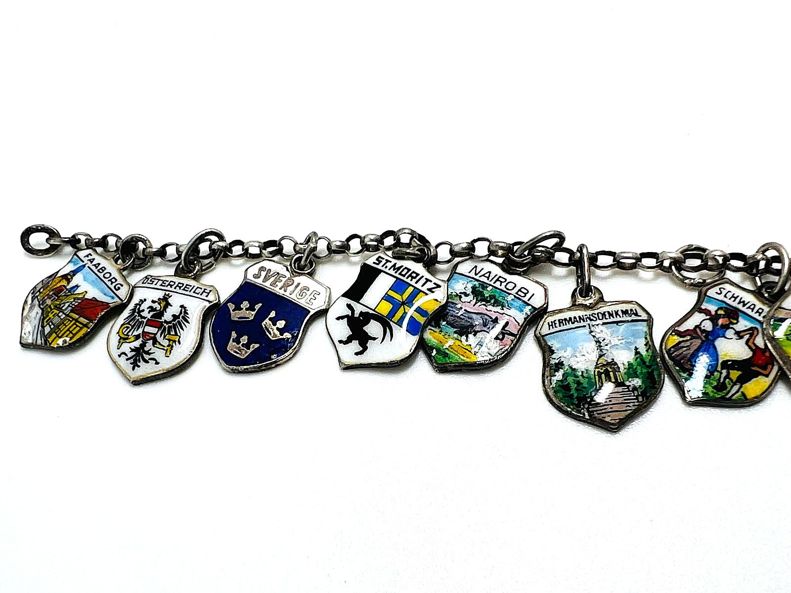 Armband mit Emaille-Wappen