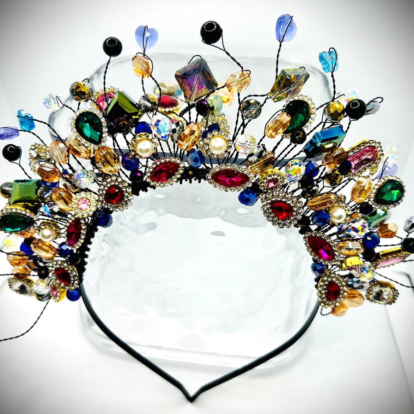 Diadem Krone mit Strasssteinen und Perlen