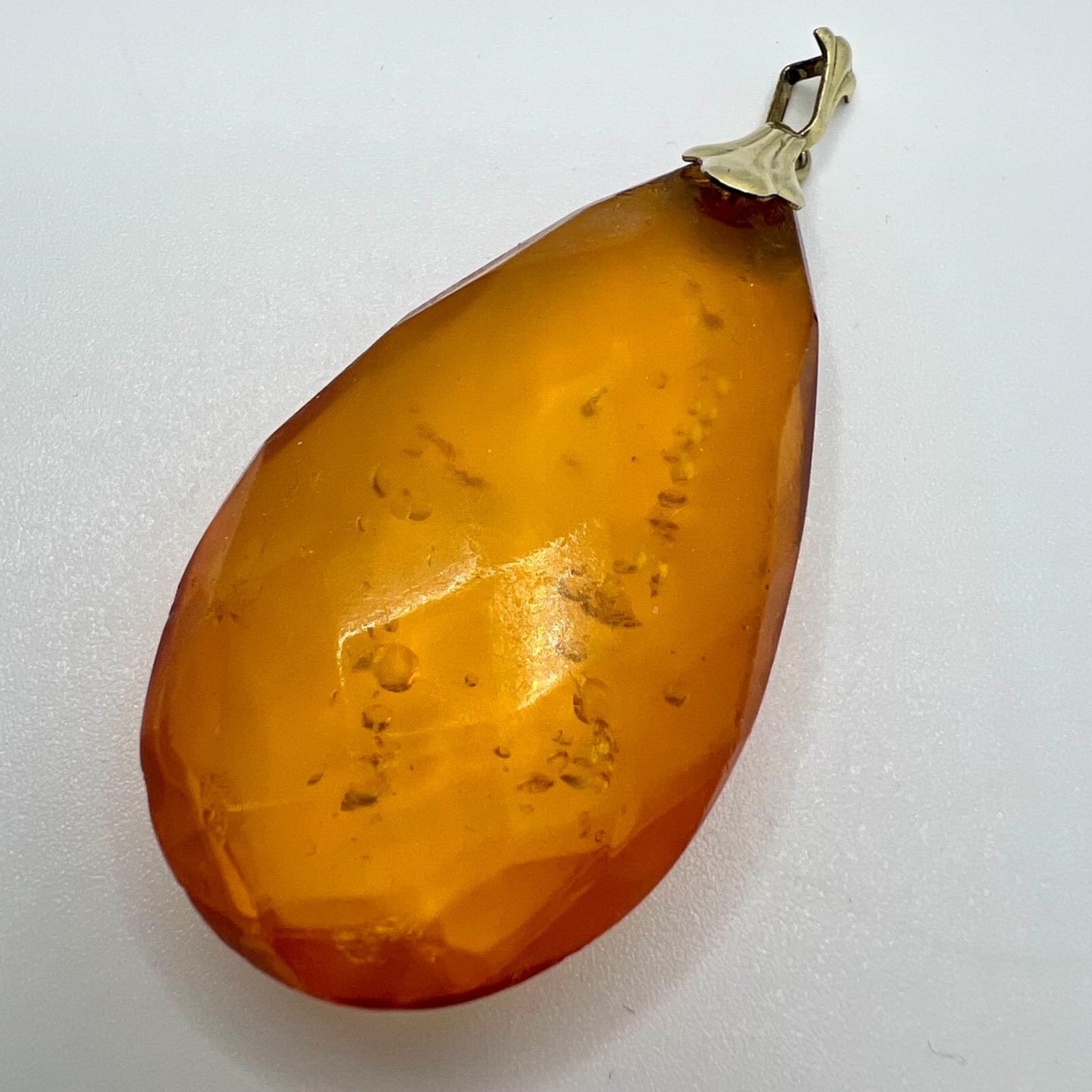 Antique Art Deco amber pendant – faceted – rarity – excellent craftsmanship