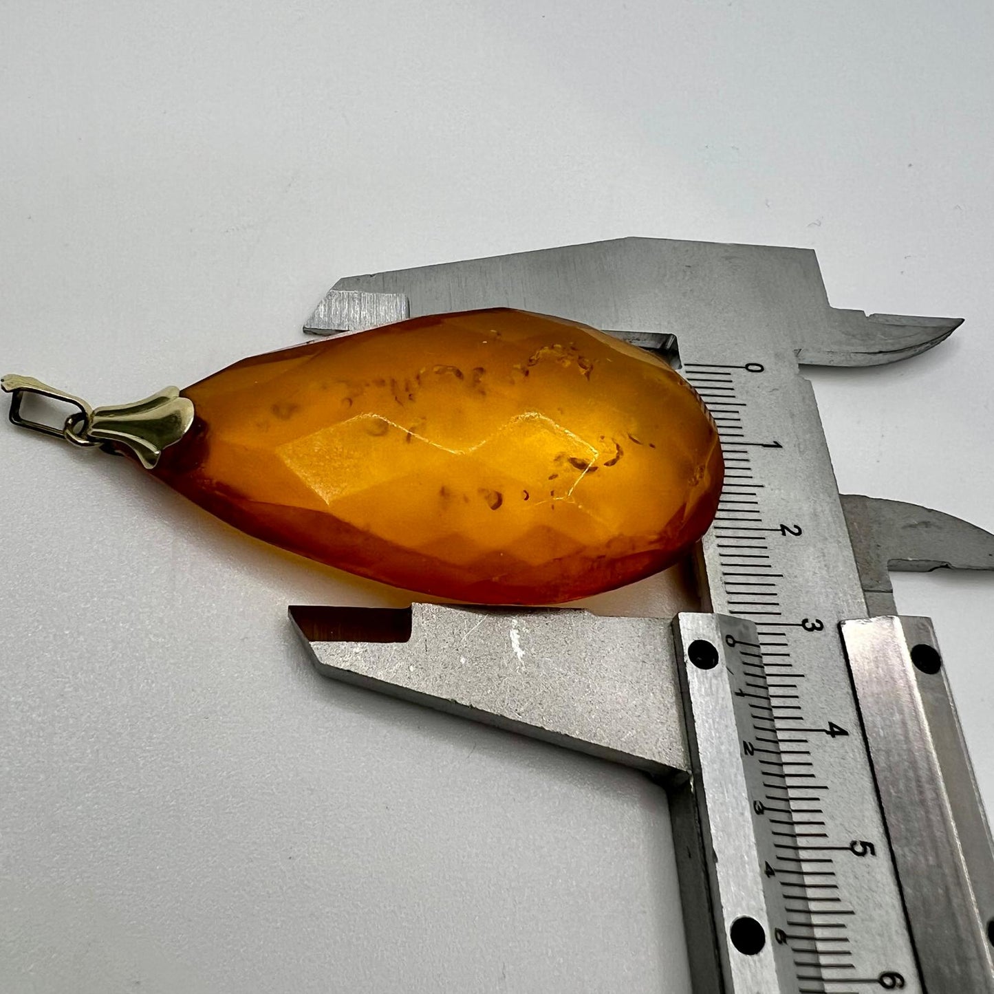 Antique Art Deco amber pendant – faceted – rarity – excellent craftsmanship