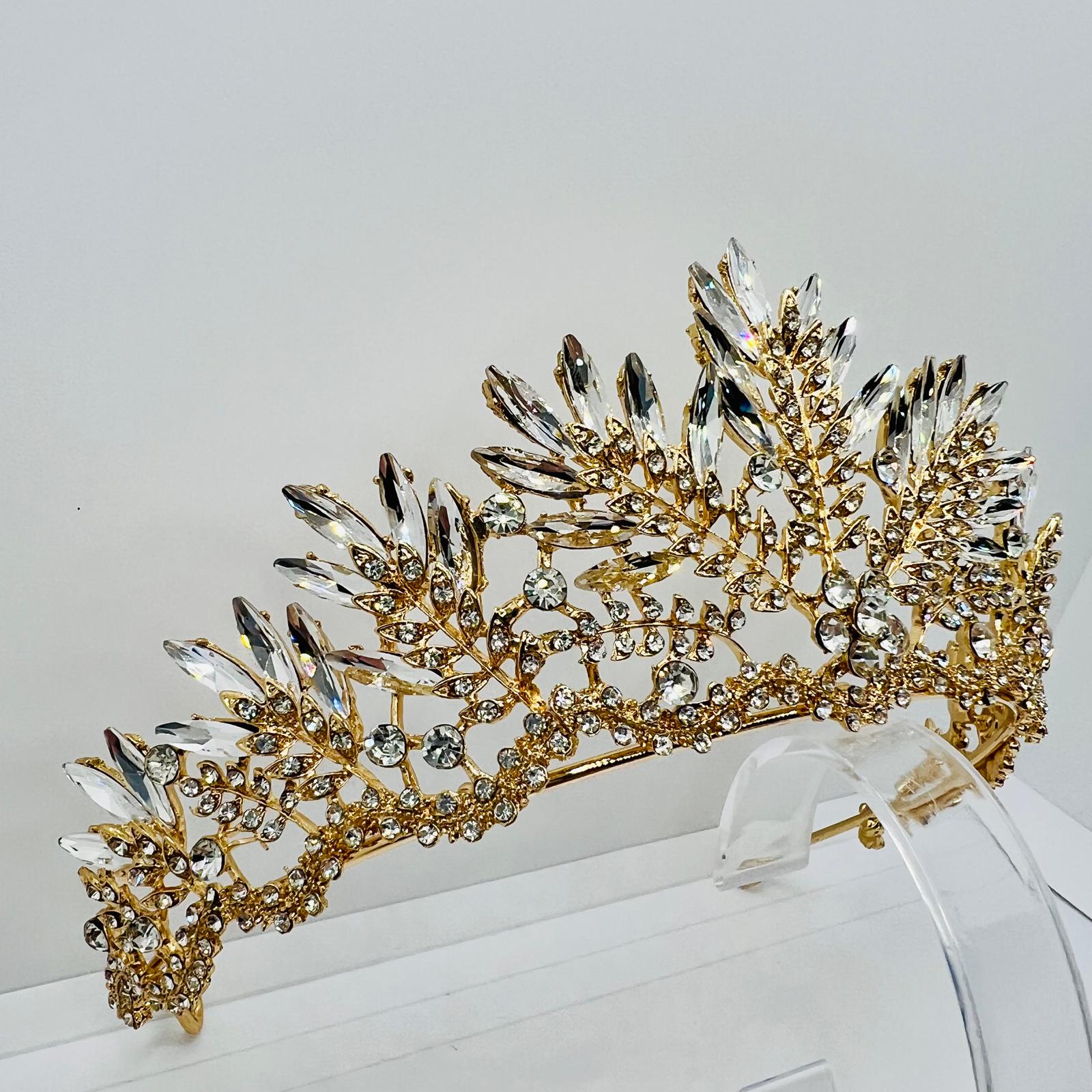 Königliche Goldene Kristallkrone