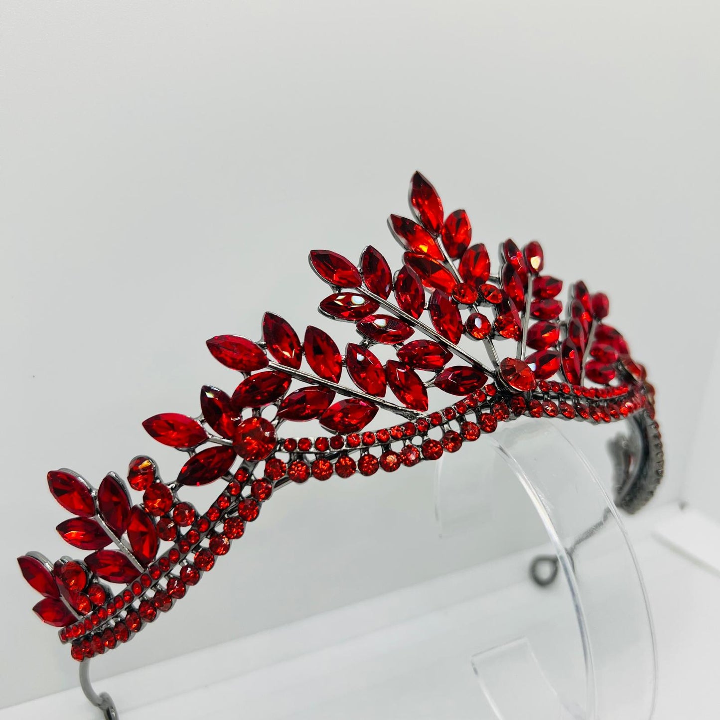 Luxus Tiara Rot