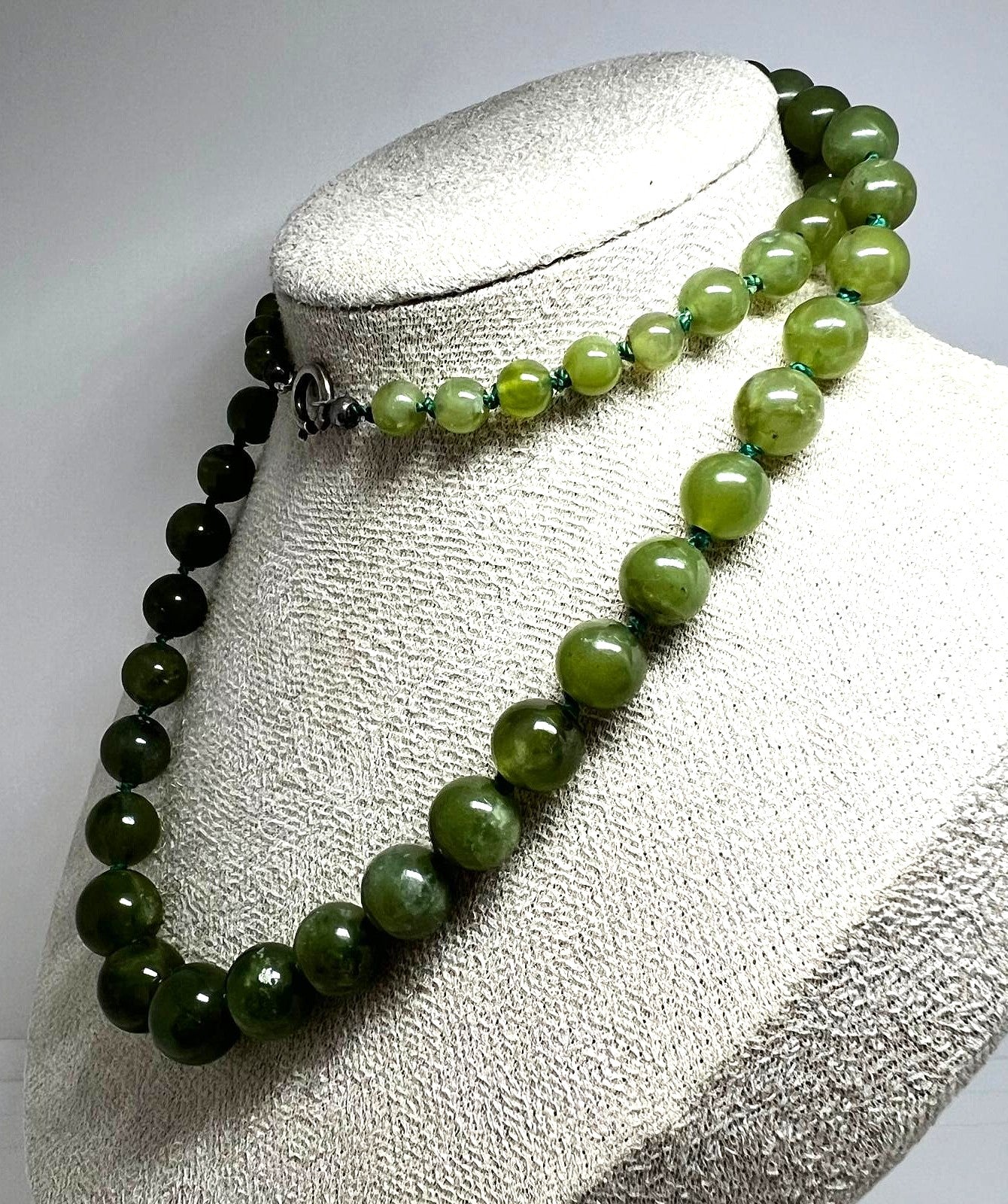 Vintage Nephrit Jade Kette 