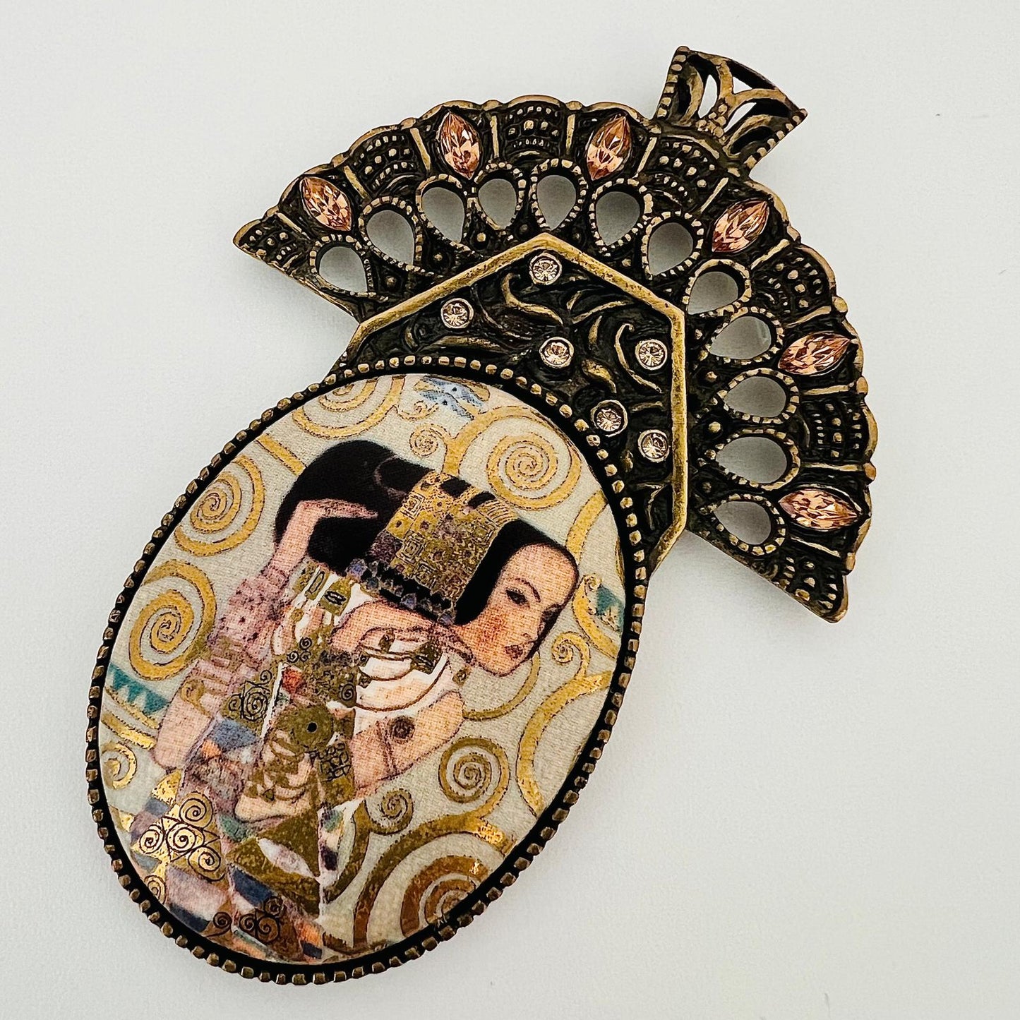 Antiker Porzellan Anhänger im Stil von Gustav Klimt