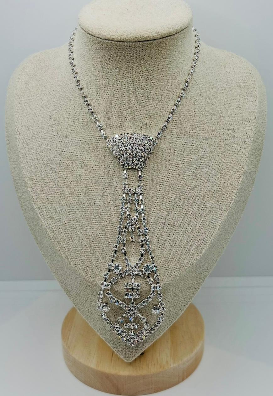 Women's rhinestone tie accessory rhinestone chain