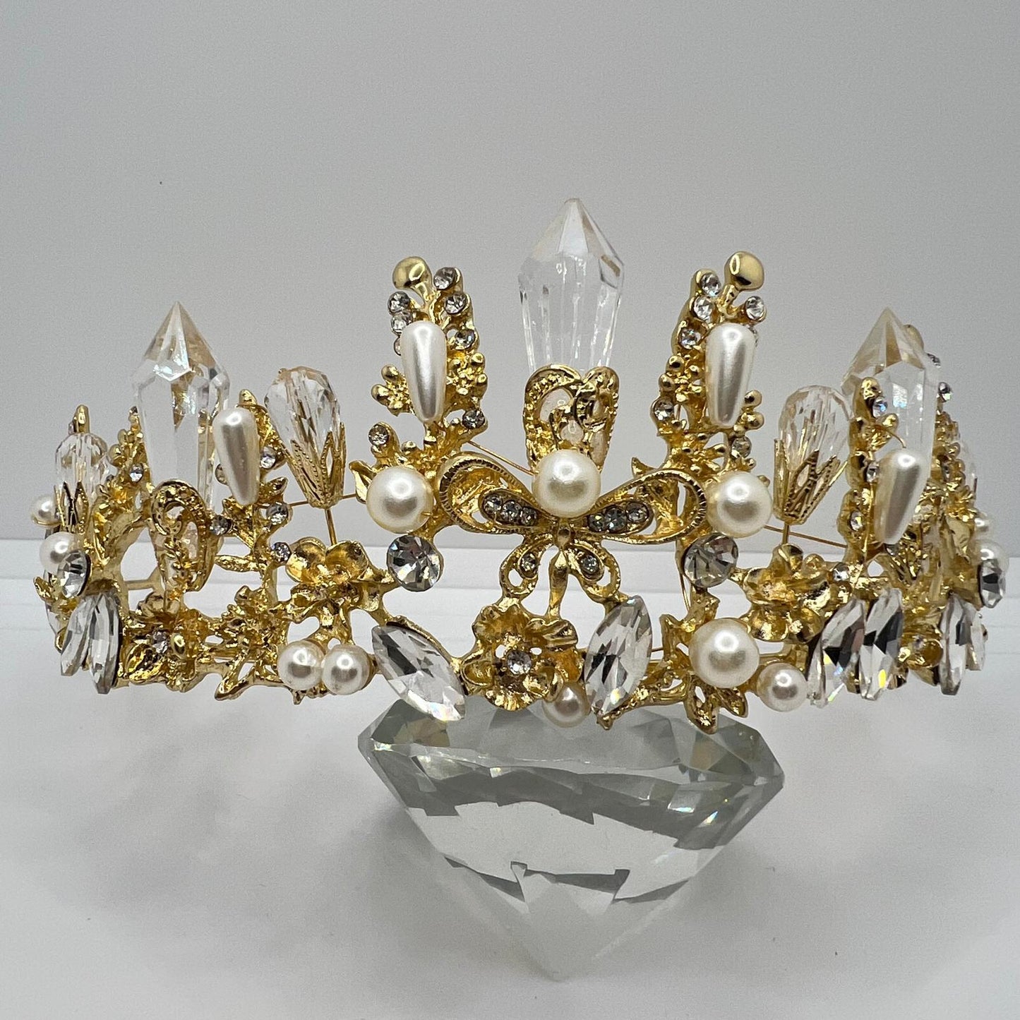 Goldene Tiara mit Strass