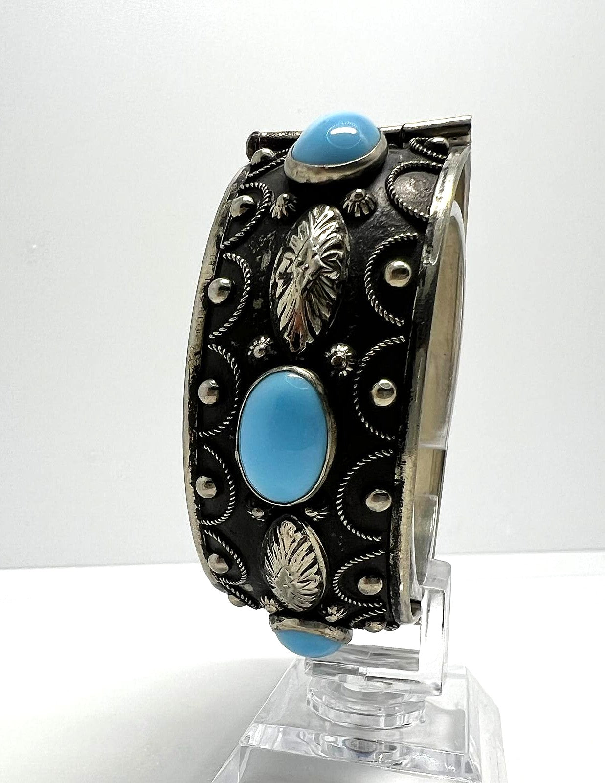 Versilberte Vintage-Armspange