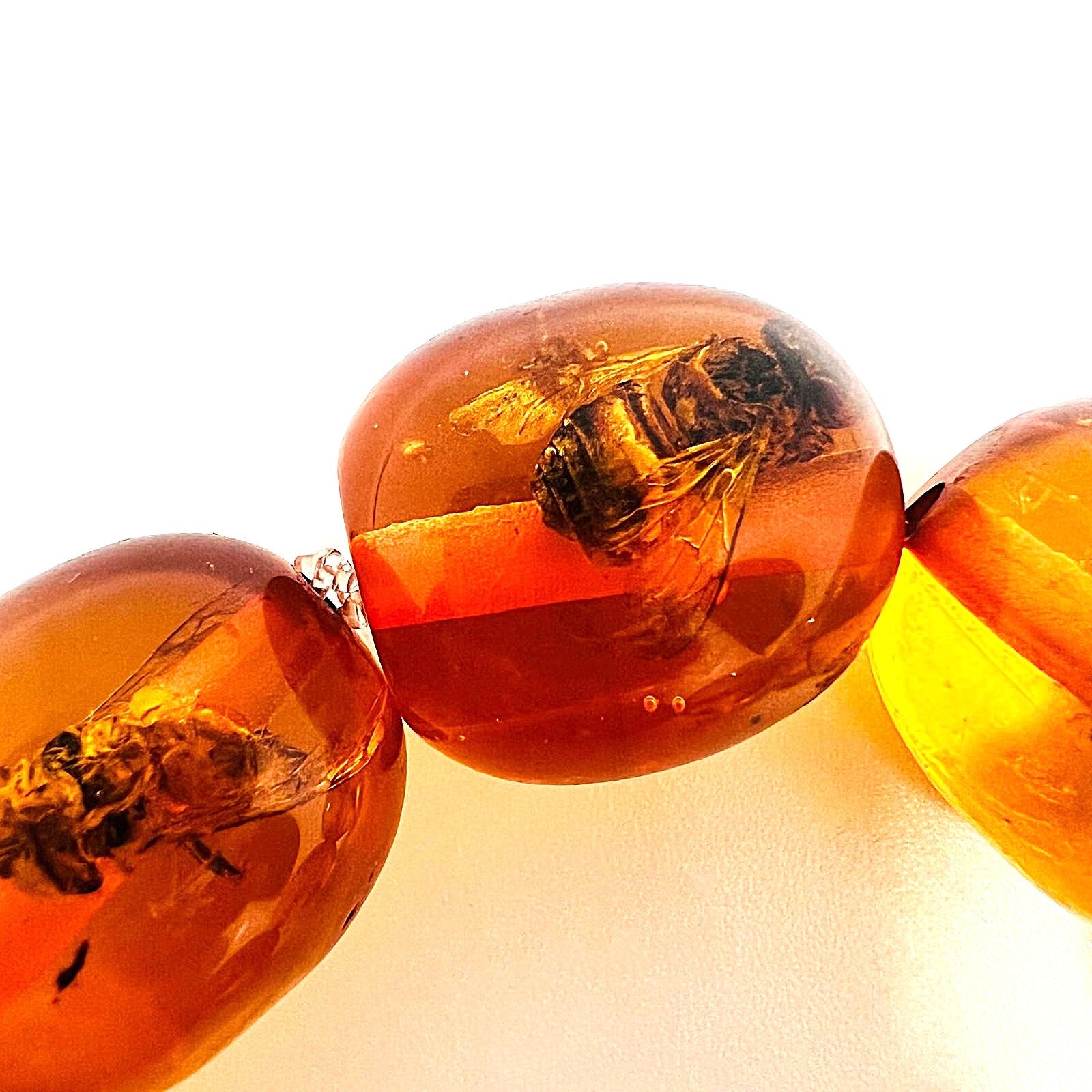 Vintage Armband mit echten Bienen