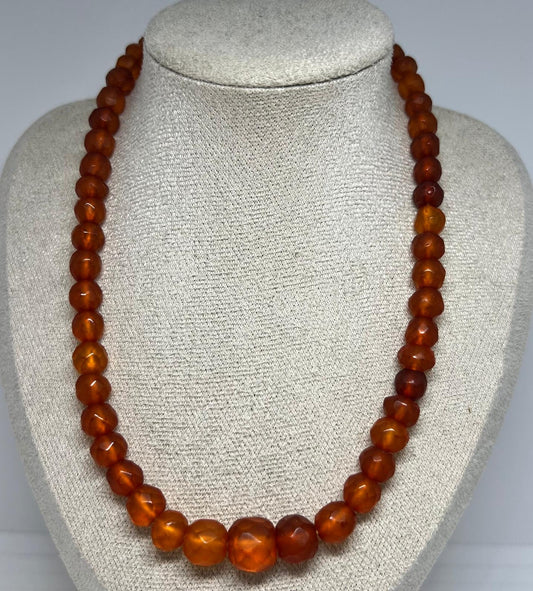 Vintage facettierte Bernstein-Kette 