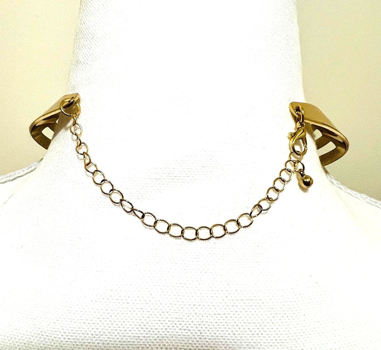 Goldfarbener Statement Halsreif