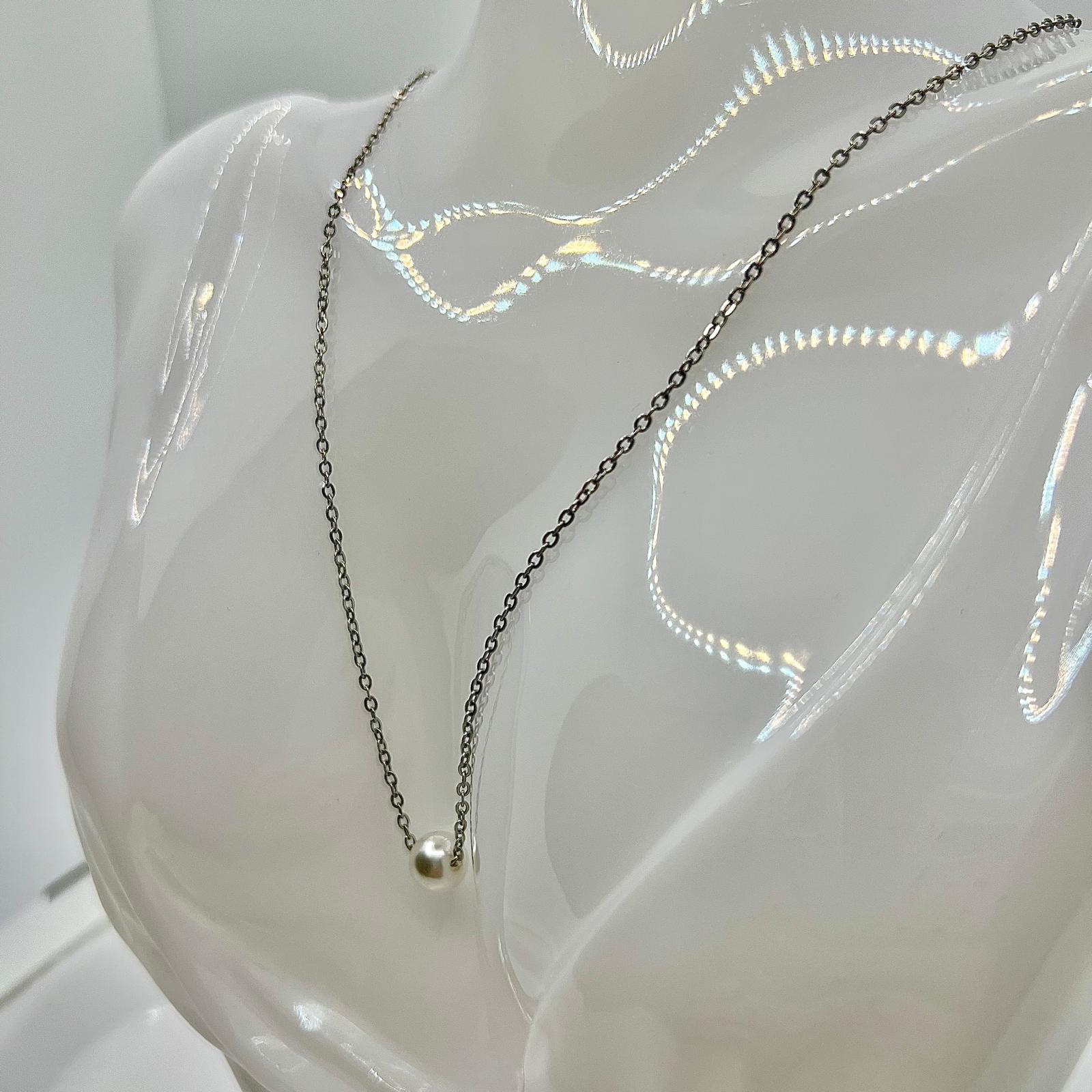 Zarte Feminine Edelstahl Silberkette mit Perlenanhänger