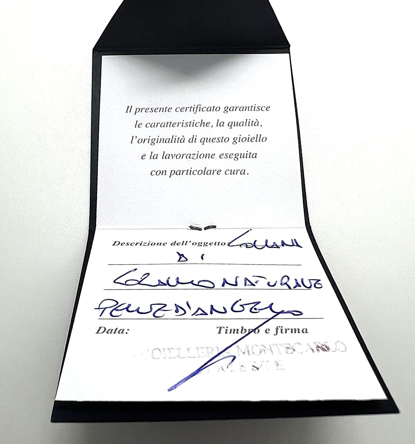 Zertifiziertes Engelshaut Koralle Collier